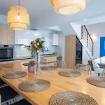 Villa Katerina-stylish 4 Bedroom With Sea View *