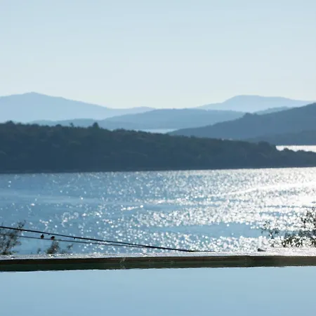 Villa Katerina-stylish 4 Bedroom With Sea View