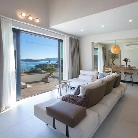 Katerina-stylish 4 Bedroom With Sea View