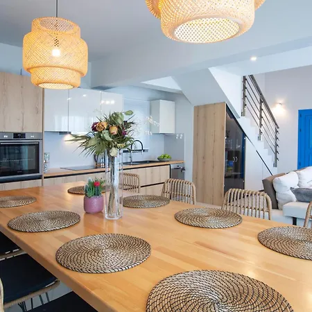 Villa Katerina-stylish 4 Bedroom With Sea View *