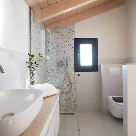 Villa Katerina-stylish 4 Bedroom With Sea View *