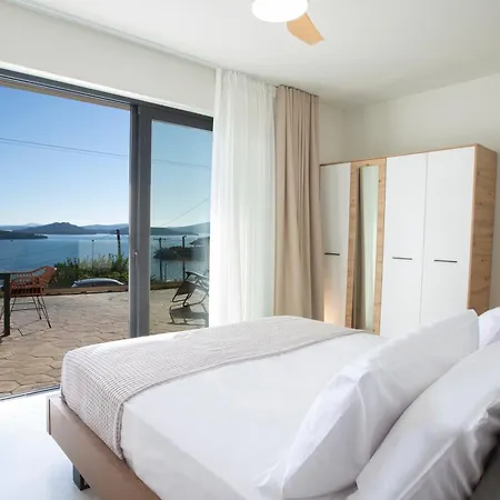Villa Katerina-stylish 4 Bedroom With Sea View