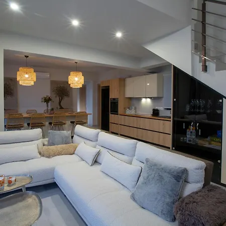 Katerina-stylish 4 Bedroom With Sea View Villa