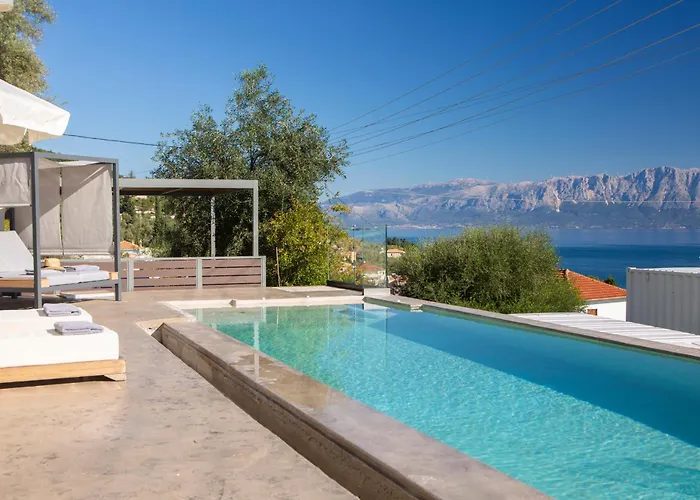 Katerina-stylish 4 Bedroom With Sea View 빌라 니드리