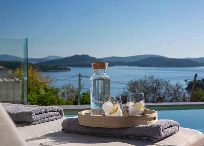 Katerina-stylish 4 Bedroom With Sea View *