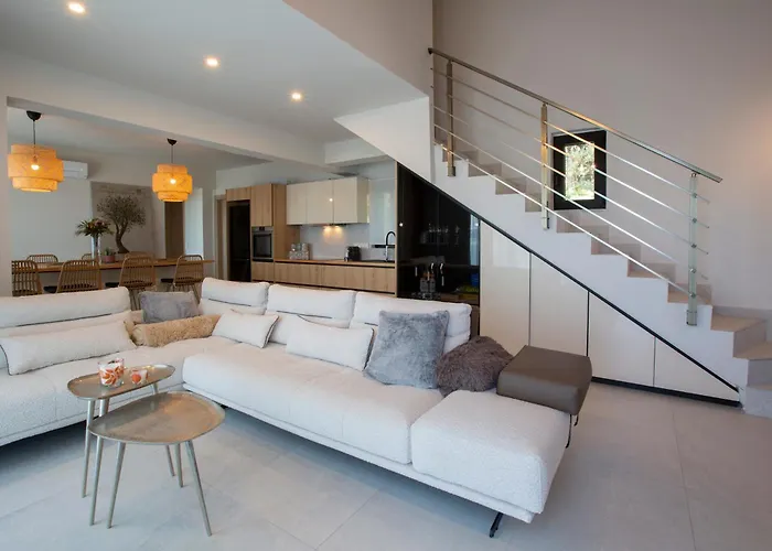 빌라 Katerina-stylish 4 Bedroom With Sea View *