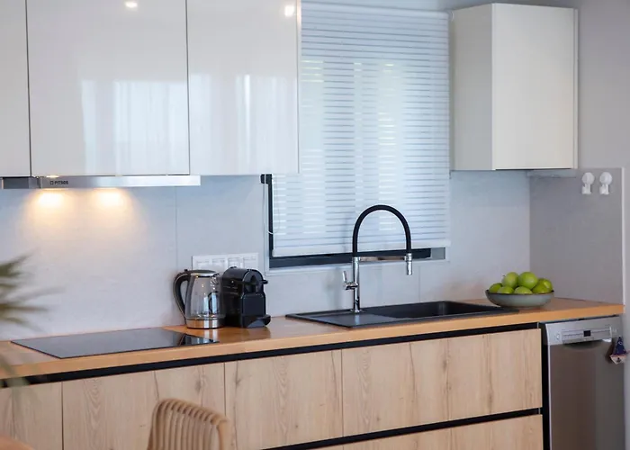 Katerina-stylish 4 Bedroom With Sea View * 니드리