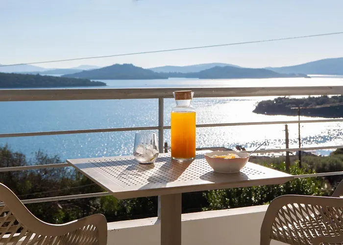 Katerina-stylish 4 Bedroom With Sea View